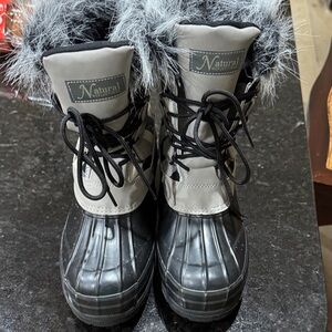 Natural Winter Boots with Faux Fur Trim